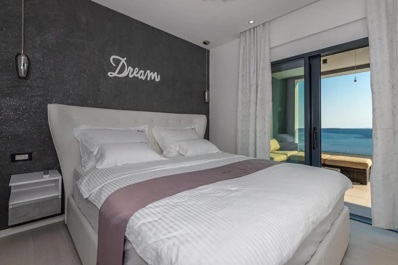 Luxury Villa Lorena With Heated Pool, Jacuzzi,Sauna And Seaview Crikvenica