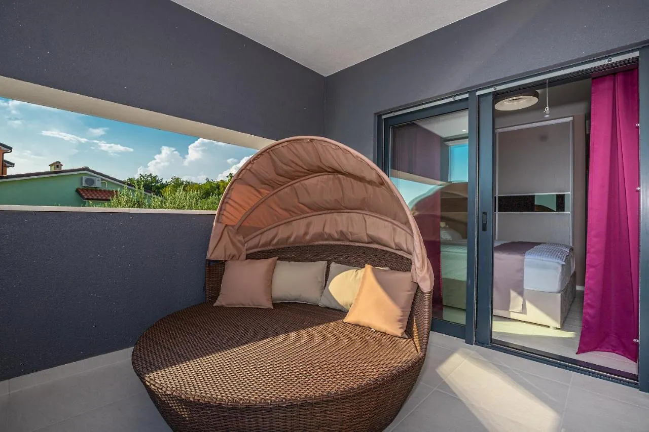 Luxury Villa Lorena With Heated Pool, Jacuzzi,Sauna And Seaview Crikvenica